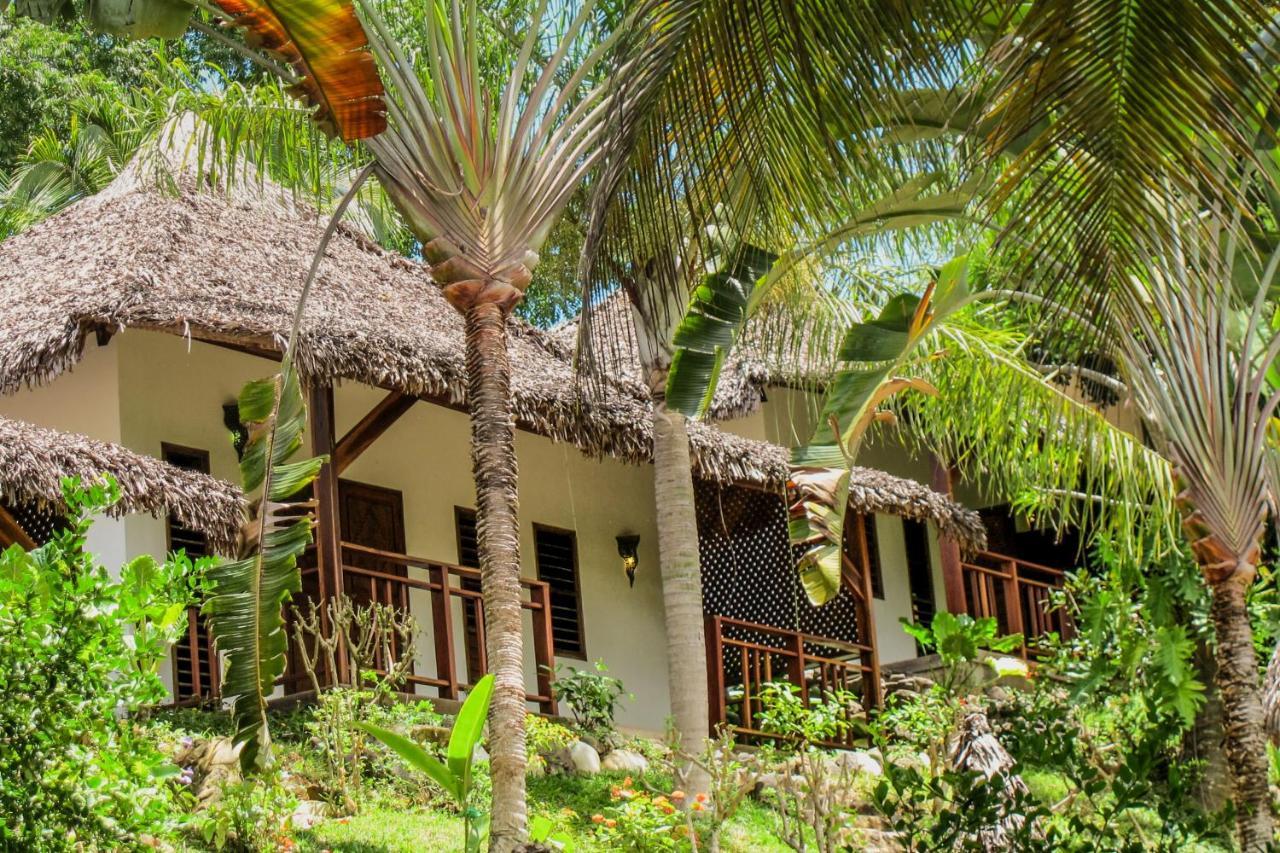 Sakatia Lodge Ampasimena Zewnętrze zdjęcie